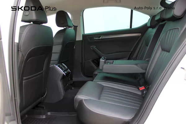 Škoda Superb Style 4x4 2.0 TDI 147kw DSG - foto 24