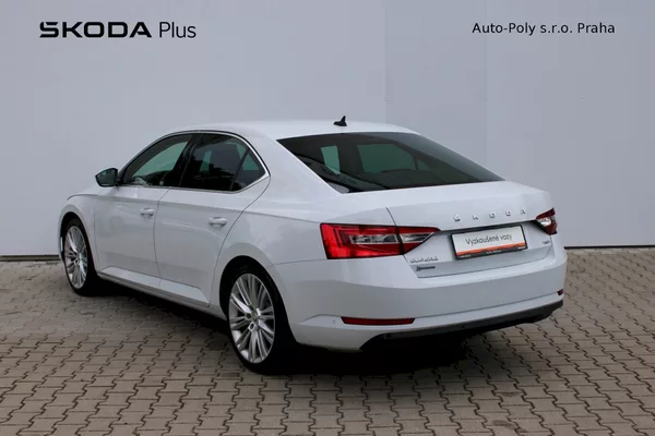Škoda Superb Style 4x4 2.0 TDI 147kw DSG - foto 7