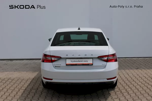 Škoda Superb Style 4x4 2.0 TDI 147kw DSG - foto 9