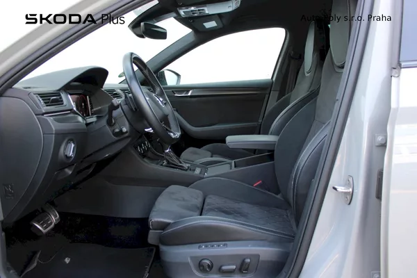 Škoda Superb Combi SportLine 2.0 TDI 110 kw - foto 10