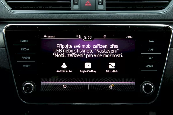Škoda Superb Combi SportLine 2.0 TDI 110 kw - foto 18