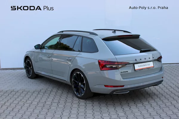 Škoda Superb Combi SportLine 2.0 TDI 110 kw - foto 7