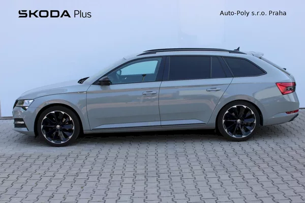 Škoda Superb Combi SportLine 2.0 TDI 110 kw - foto 8