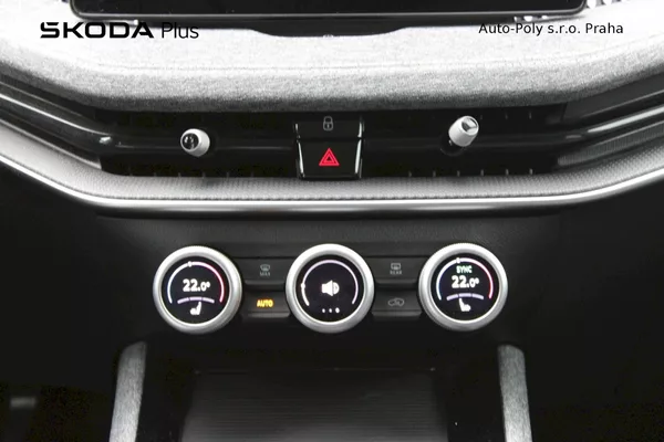 Škoda Superb Selection 2.0 TDI 110kw DSG - foto 16