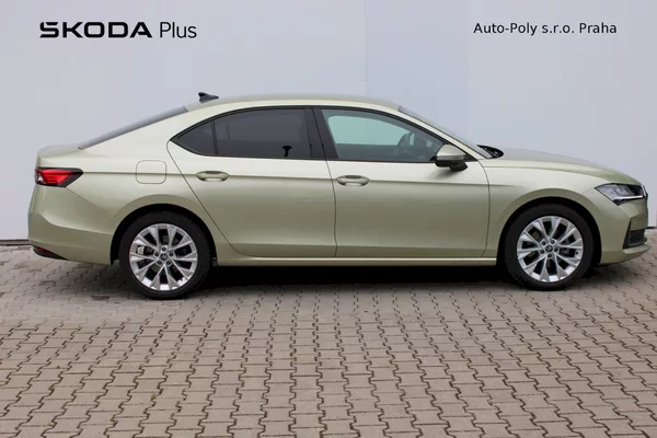 Škoda Superb Selection 2.0 TDI 110kw DSG - foto 3