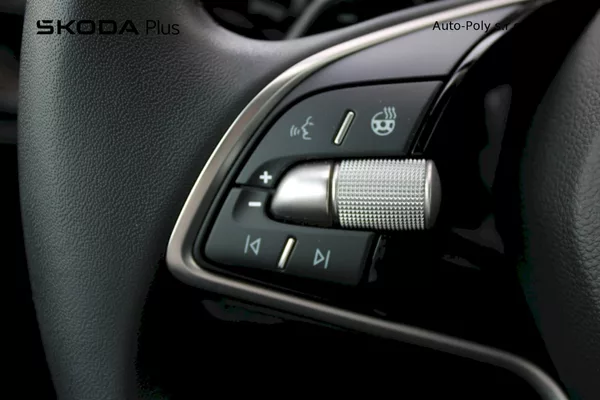Škoda Superb L&K 2.0 TDI 110kw - foto 12