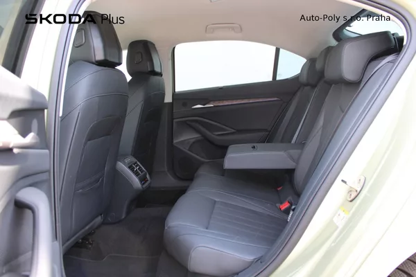 Škoda Superb L&K 2.0 TDI 110kw - foto 24