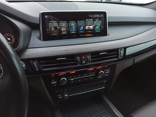 BMW X5 xDRIVE 30d 190kW ČR - foto 21