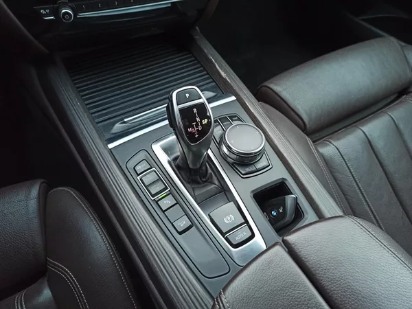 BMW X5 xDRIVE 30d 190kW ČR - foto 23