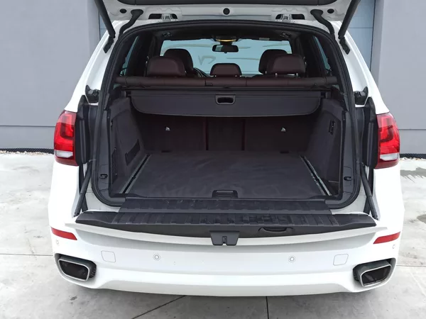BMW X5 xDRIVE 30d 190kW ČR - foto 9