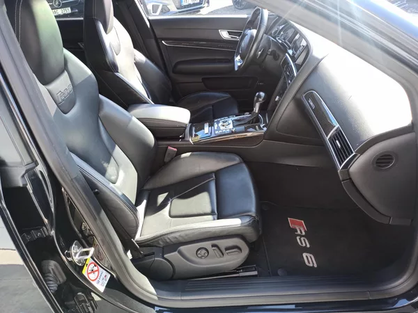 Audi RS 6 + 5.0 V10 426kW BLACK EDITION - foto 13