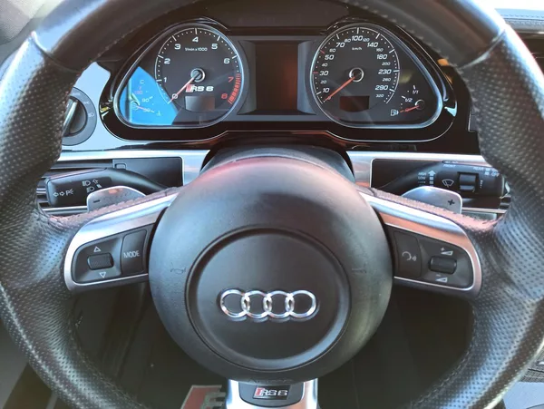Audi RS 6 + 5.0 V10 426kW BLACK EDITION - foto 19