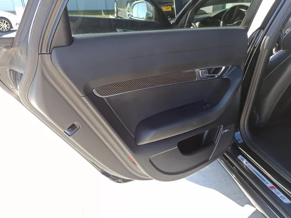 Audi RS 6 + 5.0 V10 426kW BLACK EDITION - foto 36