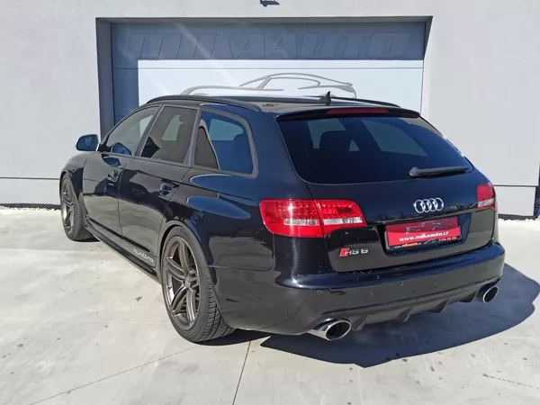 Audi RS 6 + 5.0 V10 426kW BLACK EDITION - foto 4