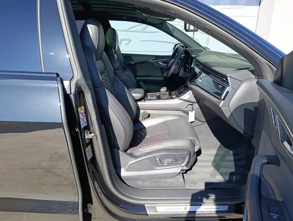 Audi RS Q8 4.0TFSI 441kW QUATTRO ČR DPH - foto 21