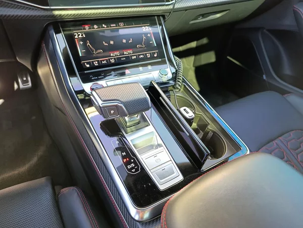 Audi RS Q8 4.0TFSI 441kW QUATTRO ČR DPH - foto 29
