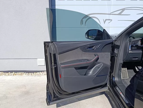 Audi RS Q8 4.0TFSI 441kW QUATTRO ČR DPH - foto 34