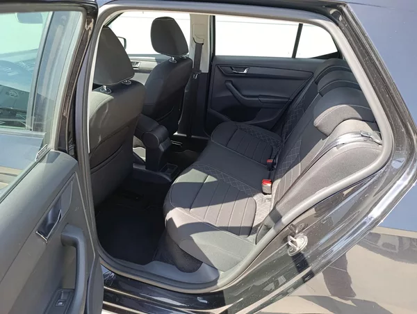 Škoda Fabia 1.2TSI 66kW STYLE ČR - foto 12