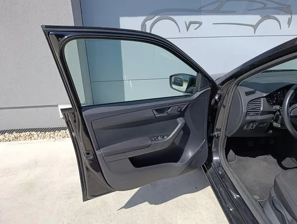 Škoda Fabia 1.2TSI 66kW STYLE ČR - foto 24