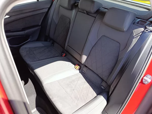 Volkswagen Golf 1.5TSI EVO BMT LIFE ČR DPH - foto 15