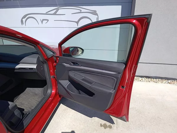 Volkswagen Golf 1.5TSI EVO BMT LIFE ČR DPH - foto 30