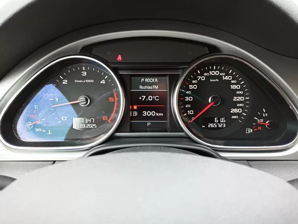 Audi Q7 3.0 TDi QUATTRO ČR SERVIS AUDI - foto 19