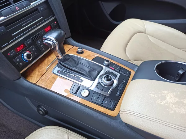 Audi Q7 3.0 TDi QUATTRO ČR SERVIS AUDI - foto 22