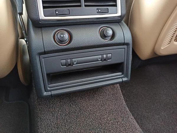 Audi Q7 3.0 TDi QUATTRO ČR SERVIS AUDI - foto 33