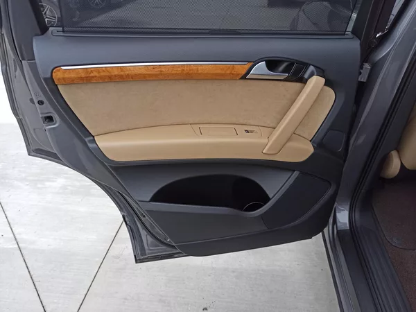 Audi Q7 3.0 TDi QUATTRO ČR SERVIS AUDI - foto 35
