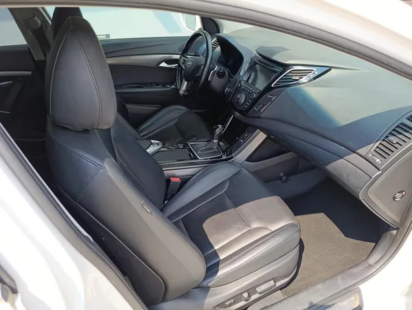 Hyundai i40 1.7CRDi 100kW ČR - foto 18