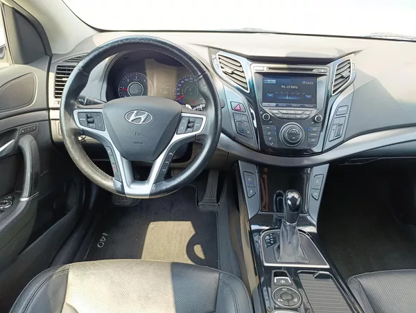 Hyundai i40 1.7CRDi 100kW ČR - foto 21