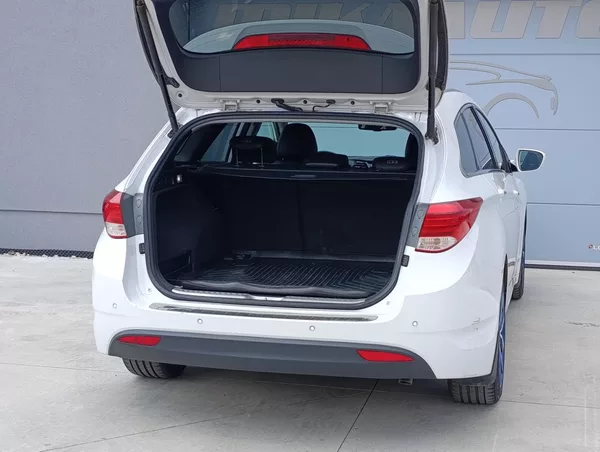 Hyundai i40 1.7CRDi 100kW ČR - foto 9