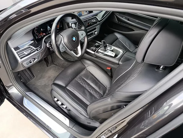 BMW Řada 7 740d xDRIVE DPH - foto 11