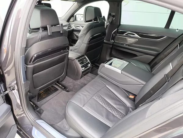 BMW Řada 7 740d xDRIVE DPH - foto 15