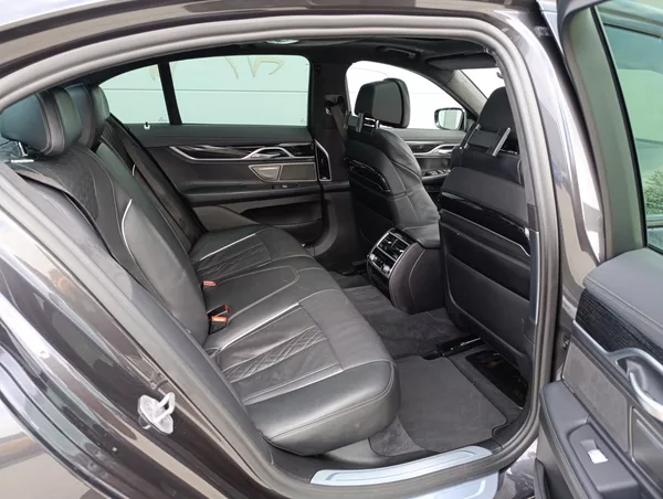 BMW Řada 7 740d xDRIVE DPH - foto 19