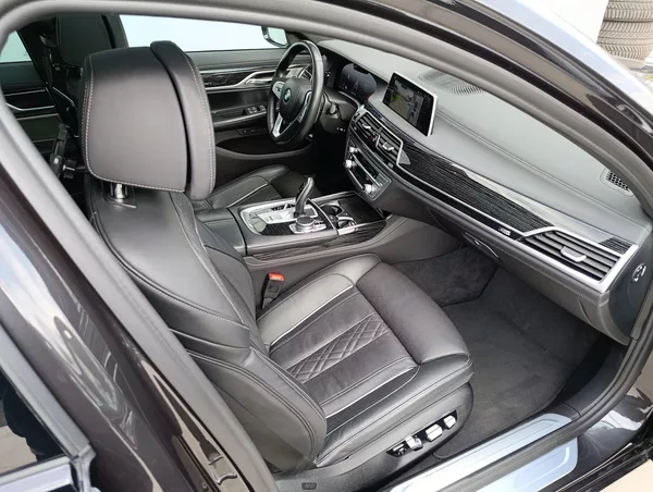 BMW Řada 7 740d xDRIVE DPH - foto 21