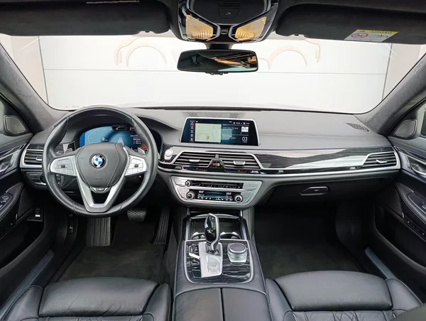 BMW Řada 7 740d xDRIVE DPH - foto 25