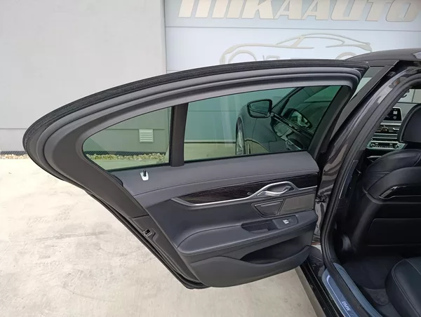 BMW Řada 7 740d xDRIVE DPH - foto 27