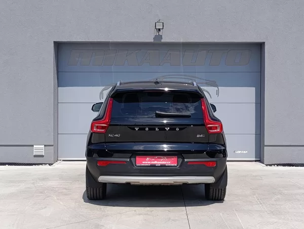Volvo XC40 2.0 B4 AWD 145kW - foto 6