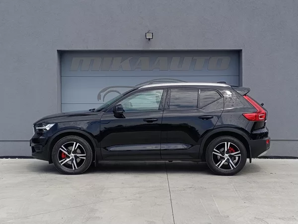 Volvo XC40 2.0 B4 AWD 145kW - foto 8