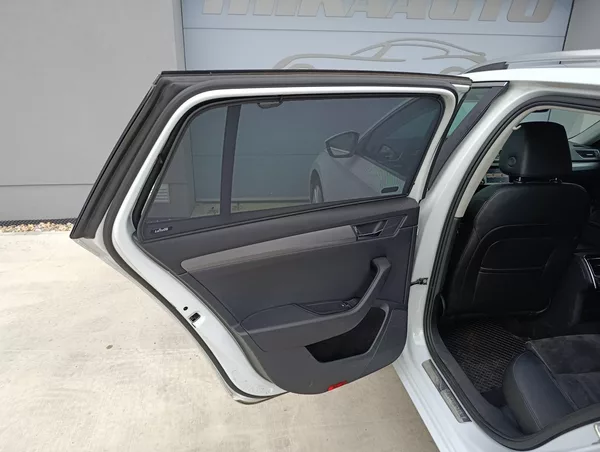 Škoda Superb 2.0TDI 140kW DSG 4X4 STYLE+ - foto 29