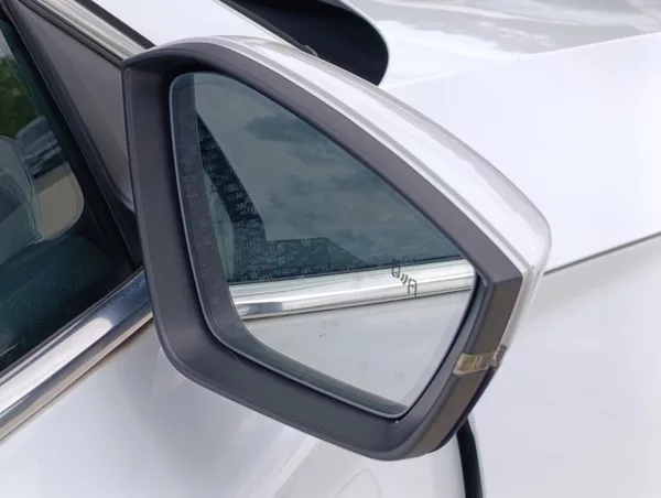 Škoda Superb 2.0TDI 140kW DSG 4X4 STYLE+ - foto 32