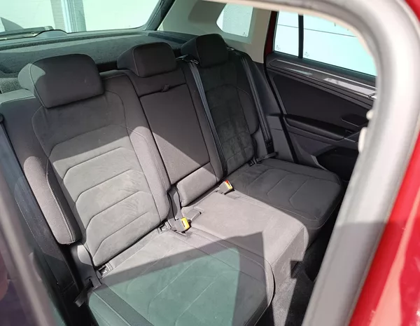 Volkswagen Tiguan 2.0TSI 162kW 4M HIGHLINE ČR - foto 16
