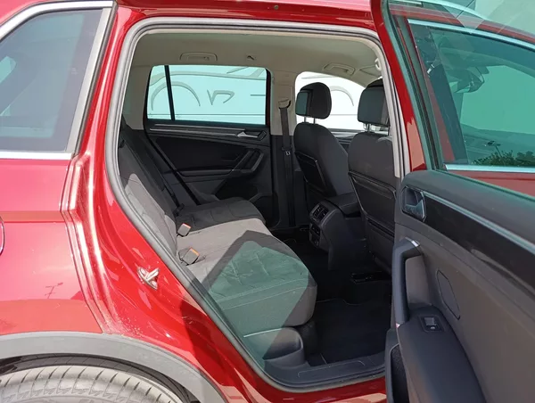 Volkswagen Tiguan 2.0TSI 162kW 4M HIGHLINE ČR - foto 17