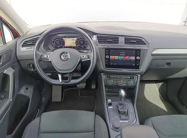 Volkswagen Tiguan 2.0TSI 162kW 4M HIGHLINE ČR - foto 22