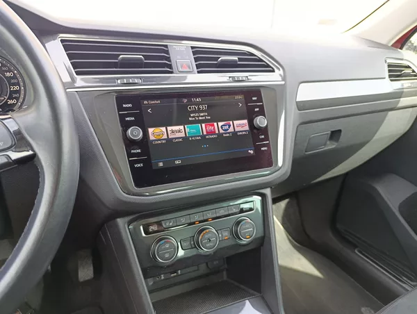 Volkswagen Tiguan 2.0TSI 162kW 4M HIGHLINE ČR - foto 24