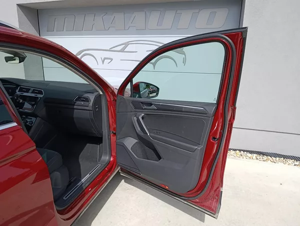 Volkswagen Tiguan 2.0TSI 162kW 4M HIGHLINE ČR - foto 28