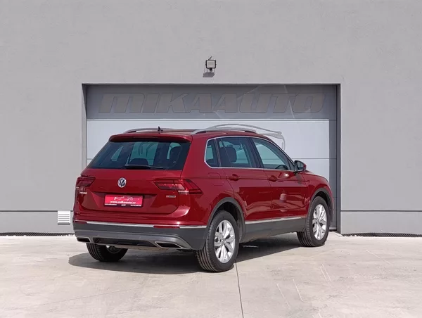 Volkswagen Tiguan 2.0TSI 162kW 4M HIGHLINE ČR - foto 5