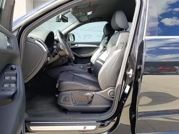 Audi Q5 2.0TDI QUATTRO S-LINE ČR - foto 11