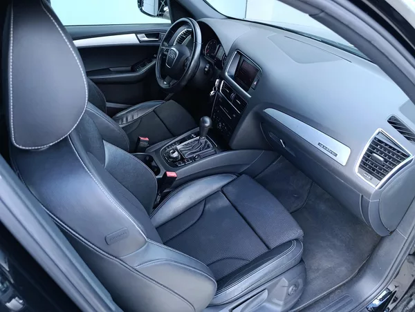 Audi Q5 2.0TDI QUATTRO S-LINE ČR - foto 19